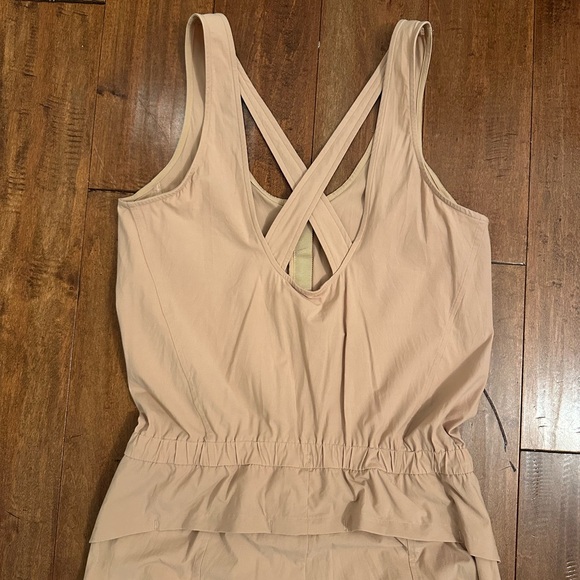 Lululemon Beige Shift in Time Cross Back Jumpsuit Sz 6 - Picture 9 of 16